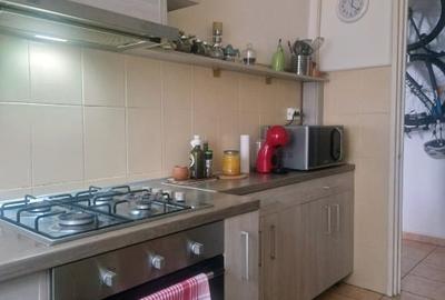 Apartament cu 3 camere semidecomandat, mobilat în Alexandru cel Bun - 9