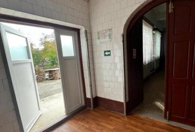 Spațiu comercial, de 1,388 mp, în Central - 3