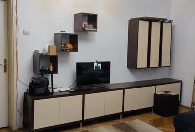 Apartament cu 2 camere semidecomandat în Berceni