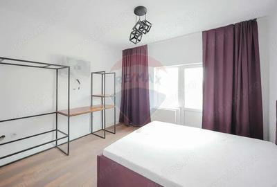 Casă cu 11 camere cu Teren 423 Mp în Haieu - 14