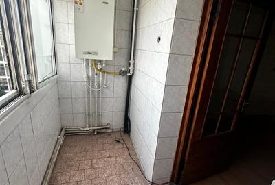 Apartament 2 camere decomandat, Calea Calarasilor, etaj intermediar. - 12