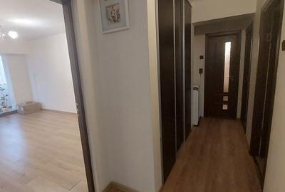 Apartament cu 3 camere decomandat în Decebal - 18