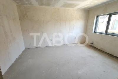 Apartament cu 3 camere decomandat în Central - 2