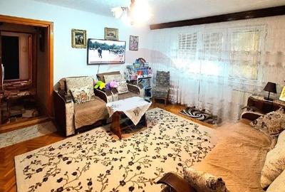 Apartament de vanzare 3 camere - 1