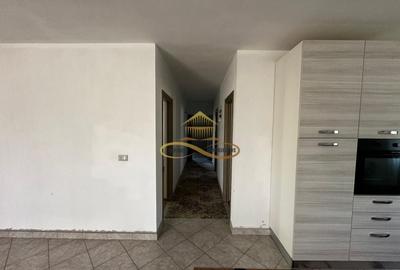 Casă individuală cu 3 camere cu Canalizare în Secuieni - 12