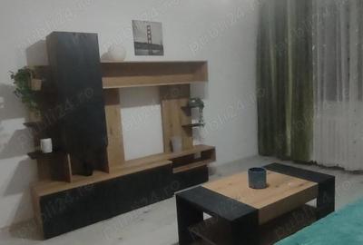 Apartament cu 3 camere decomandat în Obor - 2