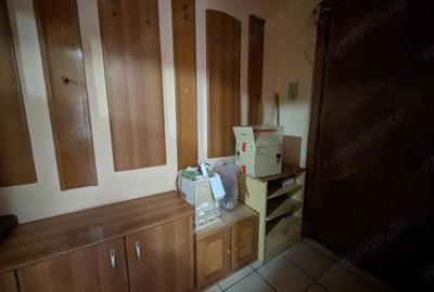 Apartament cu 2 camere semidecomandat în Soarelui