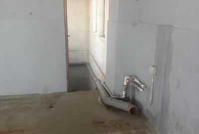 Spațiu comercial, de 300 mp, în Central - 15
