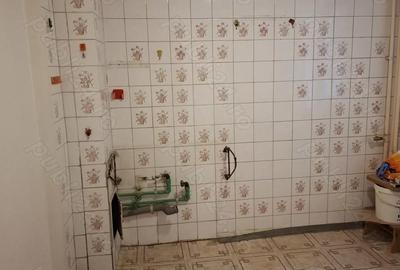 Apartament cu 3 camere decomandat în 1 Mai - 6