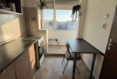 Apartament cu 2 camere semidecomandat, mobilat în 1 Mai - 20