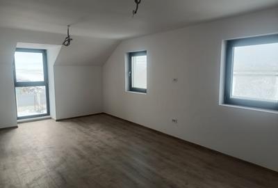 Casă individuală cu 4 camere cu Teren 550 Mp în Prejmer - 2
