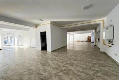 Spațiu comercial, de 180 mp, în Central - 8