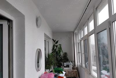 Vand apartament 2 camere direct de la proprietar 124000 euro - 2