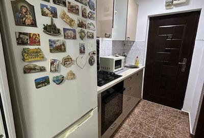 Garsonieră decomandată în CET - 5