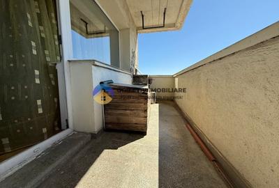 Apartament 3 camere spatios - zona 1 Mai - 14