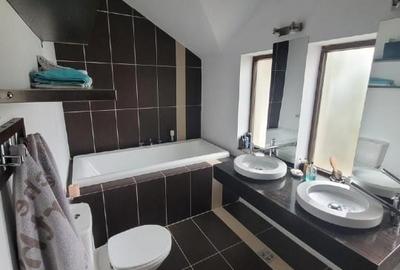 Casă deosebită de vânzare Ștefăneștii Noi, Argeș - 12