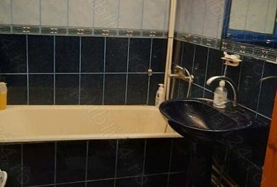 Inchiriez apartament doua camere parter. - 9