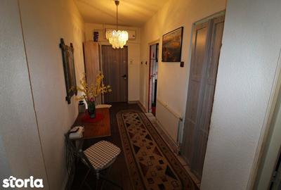 Apartament cu 2 camere decomandat în Central - 3
