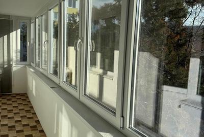 Apartament cu 2 camere decomandat în Cornișa - 9