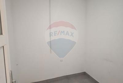Spațiu comercial, de 33 mp, în Gării - 1