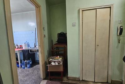 Soseaua Stefan cel Mare doua cam et 1 vedere stradala langa parcul circului - 4