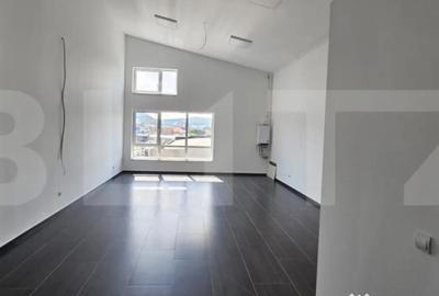 Spațiu comercial, de 2,351 mp, în Central - 7