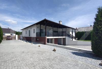 Casa/Pensiune,310mp,zona Jelnei,2800 mp teren,Lac de pesti,i - 19