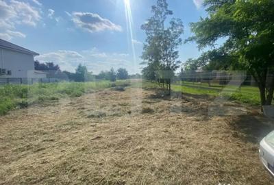 Teren de 2008 mp, în Carpați 2