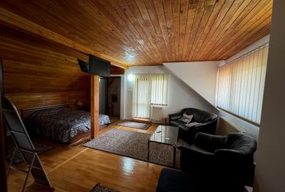 Casă individuală cu 8 camere cu Canalizare în Central - 42