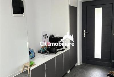 Casă cu 4 camere cu Canalizare în Central - 2