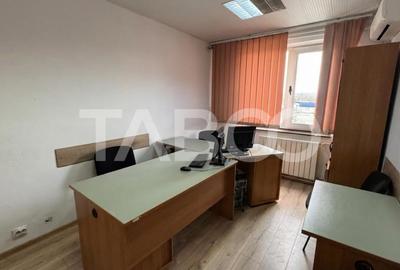 Spatiu birou de inchiriat pretabil firma de consultanta 14 mpu Sibiu - 1