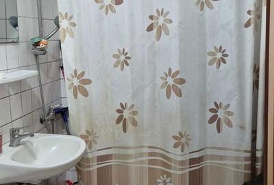 Apartament cu 3 camere semidecomandat în Govândari - 4