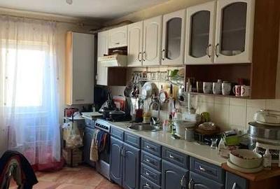 Apartament cu 3 camere decomandat în Rogerius - 2