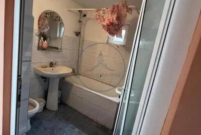 Casă cu 3 camere cu Teren 3200 Mp în Central - 2