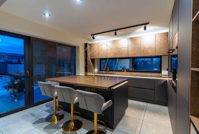 Casă individuală cu 7 camere cu Canalizare în Dumbrăvița - 6