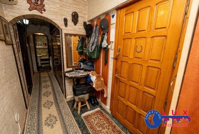 Apartament cu 3 camere decomandat în Piața Nouă - 4