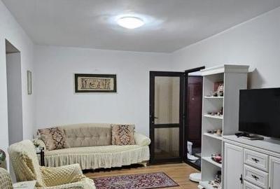 Apartament cu 3 camere semidecomandat în Drumul Taberei - 2