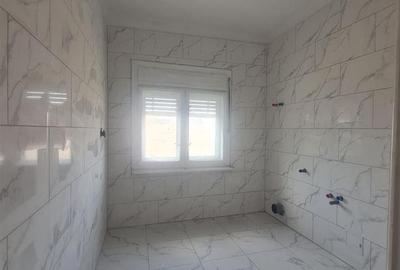 Casă cu 4 camere decomandat în Santăul Mic - 1