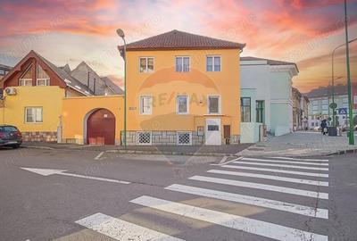 0% Comision | Casa cu poten?ial enorm | Centrul Civic | Zona Sanitas - 1