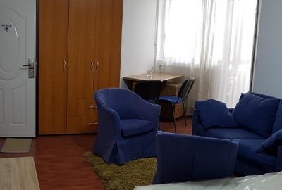 Ultracentral, Ap. de 4 camere impartita in 2 ap. comision 0 - 2