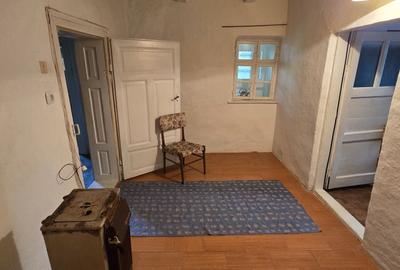 Casă cu 2 camere în Boiu - 2