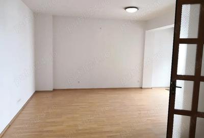 Spațiu comercial, de 70 mp, în Central - 1