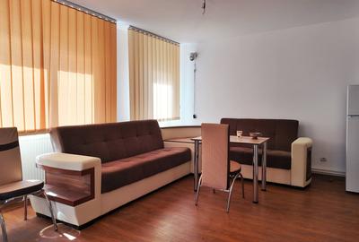 Casă cu 4 camere cu Teren 150 Mp în Central - 2