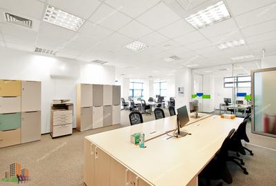 Spațiu comercial, de 72 mp, în Mazepa 2 - 3