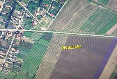 Teren de 10000 mp, în Central
