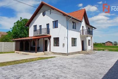 Casă individuală cu 6 camere cu Canalizare în Comloșu Mare - 2