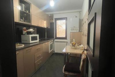 Apartament cu 3 camere decomandat în Crișan - 1