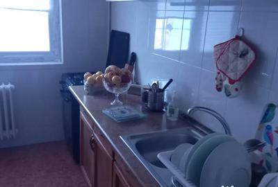 Apartament cu 3 camere semidecomandat în Titan - 4