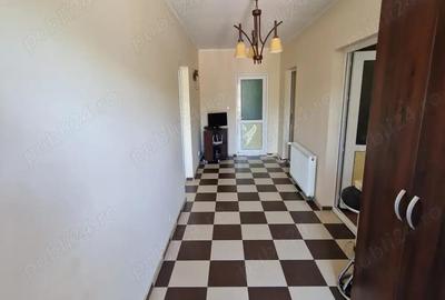 Casă cu 4 camere cu Teren 362 Mp în Poiana - 16