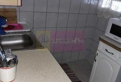 Movilita - vanzare casa 5 cam plus livada pe rod si teren 1800 mp - 36